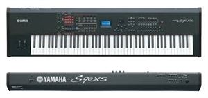 S90 XS Synthesizer / Digital Piano